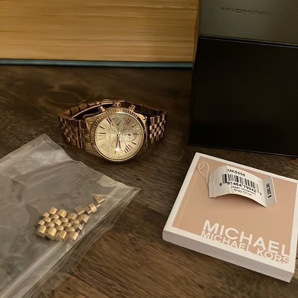 Michael Kors Gold Tone Watch - Picture 4 of 4